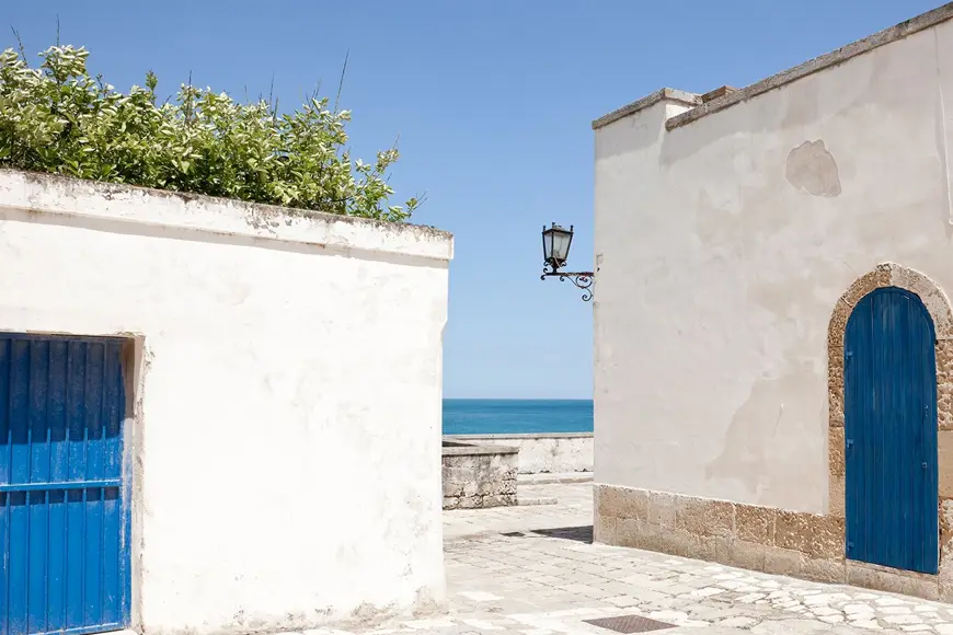 Abitazioni tipiche a Torre dell'Orso in Puglia