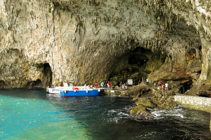 La grotta Zinzulusa a Santa Maria di Leuca