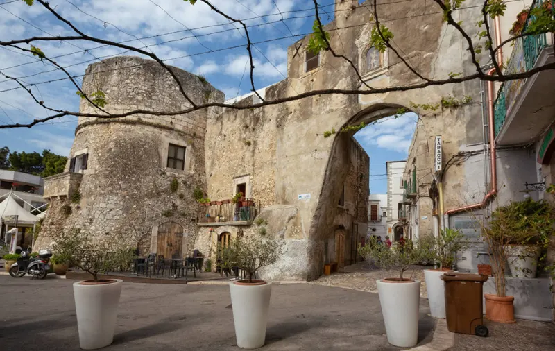 Centro storico di Peschici in Puglia