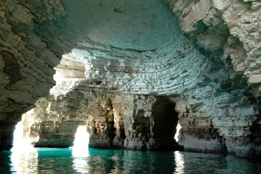 Le Grotte marine di Vieste